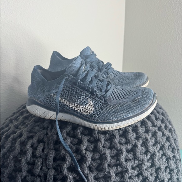 Nike Blue Knit Running Shoes - Picture 3 of 7